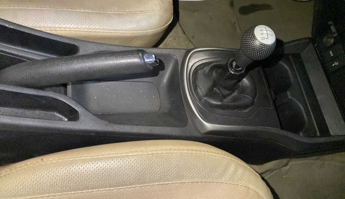 2015 Honda City 1.5L I-DTEC V, Diesel, Manual, 85,212 km, Gear Lever