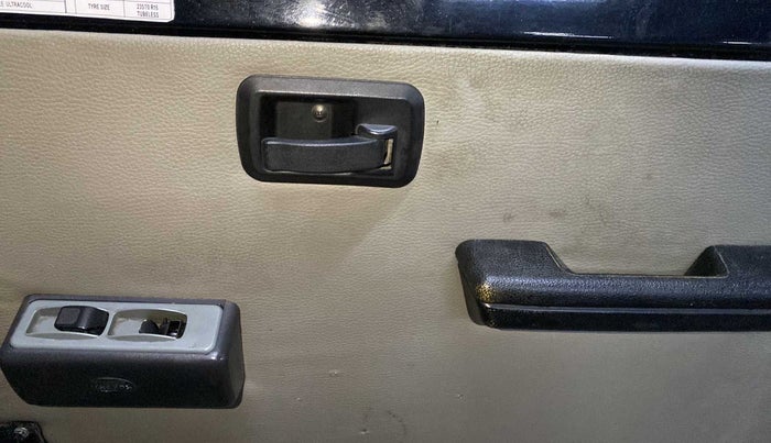 2019 Mahindra Thar CRDE 4X4 AC, Diesel, Manual, 33,153 km, Driver Side Door Panels Control