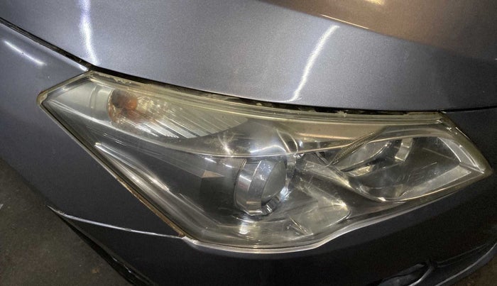 2014 Maruti Ciaz VXI, CNG, Manual, 87,754 km, Right headlight - Minor scratches