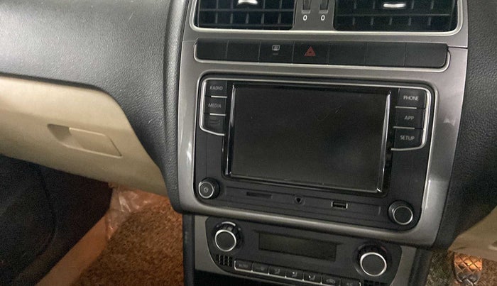 2018 Volkswagen Ameo HIGHLINE PLUS 1.0L 16 ALLOY, Petrol, Manual, 41,059 km, Infotainment system - GPS Card not working/missing