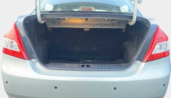 2014 Maruti Swift Dzire VXI, Petrol, Manual, 84,318 km, Boot Inside