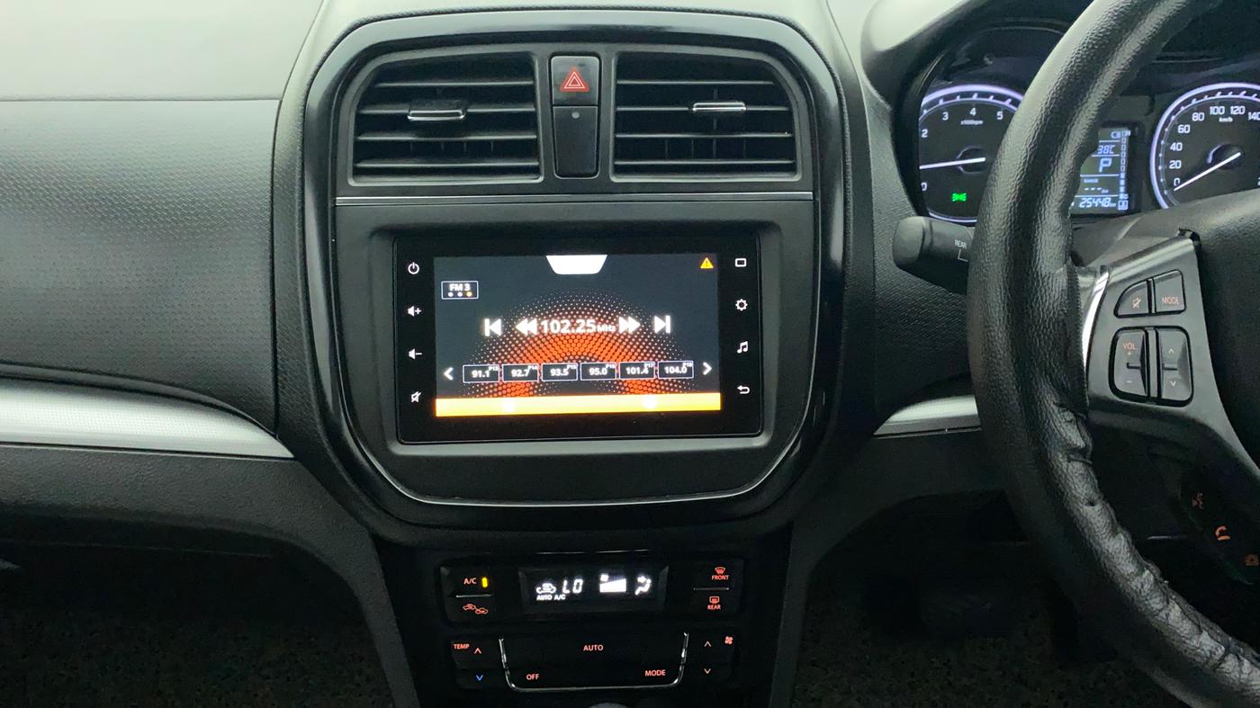 2021 Toyota URBAN CRUISER PREMIUM GRADE AT DUAL TONE, Petrol, Automatic, 25,448 km, Air Conditioner