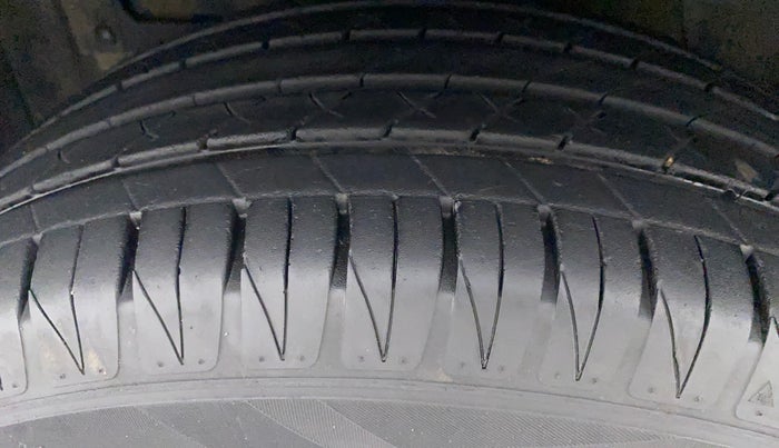 2021 Toyota URBAN CRUISER PREMIUM GRADE AT DUAL TONE, Petrol, Automatic, 25,448 km, Left Front Tyre Tread