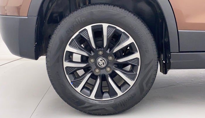2021 Toyota URBAN CRUISER PREMIUM GRADE AT DUAL TONE, Petrol, Automatic, 25,448 km, Right Rear Wheel