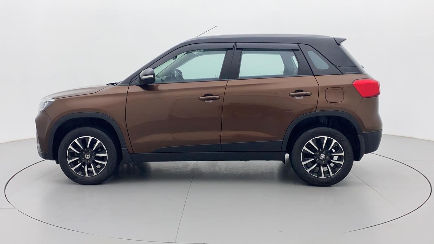 2021 Toyota URBAN CRUISER PREMIUM GRADE AT DUAL TONE, Petrol, Automatic, 25,448 km, Left Side