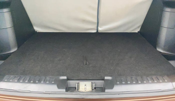 2021 Toyota URBAN CRUISER PREMIUM GRADE AT DUAL TONE, Petrol, Automatic, 25,448 km, Boot Inside