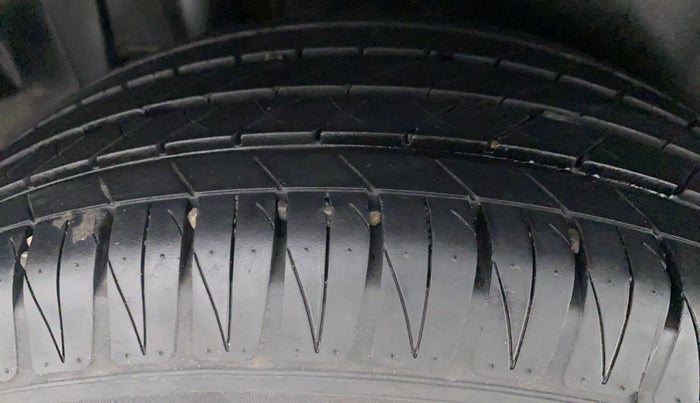 2021 Toyota URBAN CRUISER PREMIUM GRADE AT DUAL TONE, Petrol, Automatic, 25,448 km, Right Rear Tyre Tread