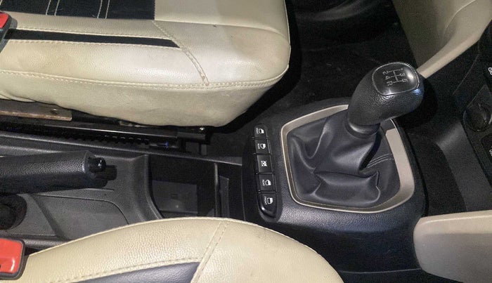 2018 Hyundai NEW SANTRO SPORTZ MT, Petrol, Manual, 25,369 km, Gear Lever