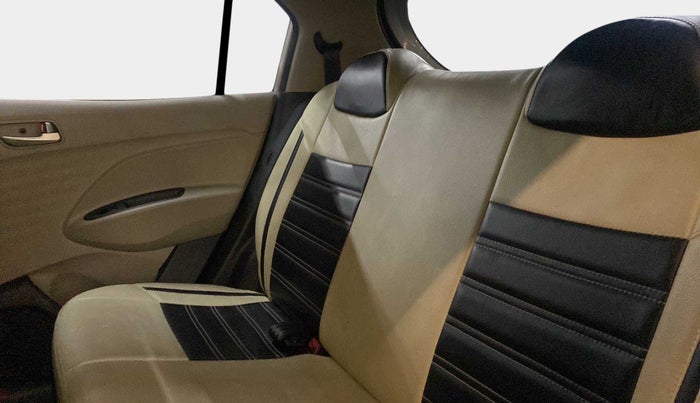 2018 Hyundai NEW SANTRO SPORTZ MT, Petrol, Manual, 25,369 km, Right Side Rear Door Cabin
