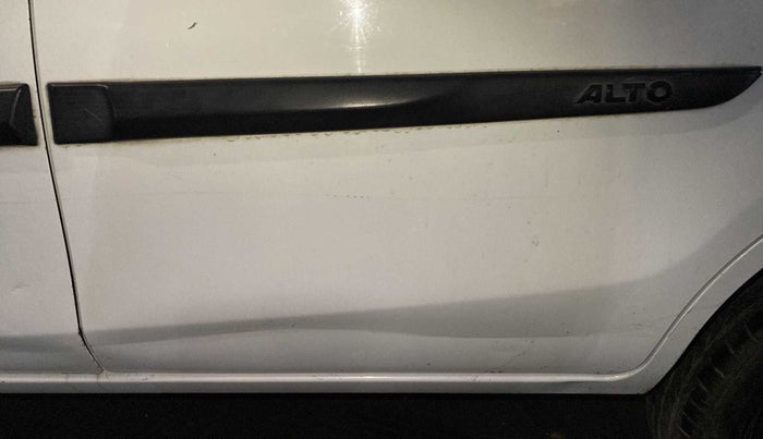 2016 Maruti Alto K10 VXI, Petrol, Manual, 1,16,231 km, Rear left door - Minor scratches