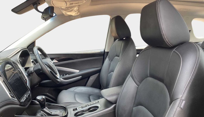 2020 MG HECTOR SHARP 1.5 DCT PETROL, Petrol, Automatic, 10,164 km, Right Side Front Door Cabin
