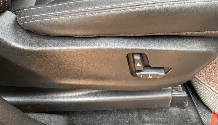 2020 MG HECTOR SHARP 1.5 DCT PETROL, Petrol, Automatic, 10,164 km, Driver Side Adjustment Panel