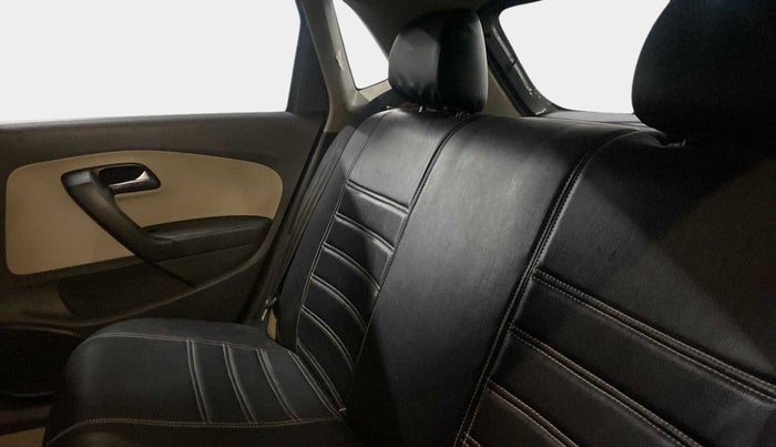 2013 Volkswagen Polo COMFORTLINE 1.2L PETROL, Petrol, Manual, 1,20,103 km, Right Side Rear Door Cabin