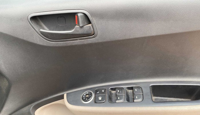 2014 Hyundai Grand i10 MAGNA 1.2 KAPPA VTVT, Petrol, Manual, 66,906 km, Driver Side Door Panels Control