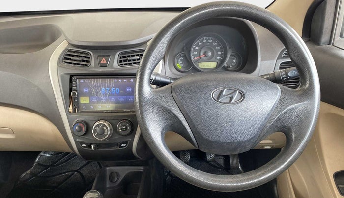 2018 Hyundai Eon ERA +, Petrol, Manual, 47,575 km, Steering Wheel Close Up