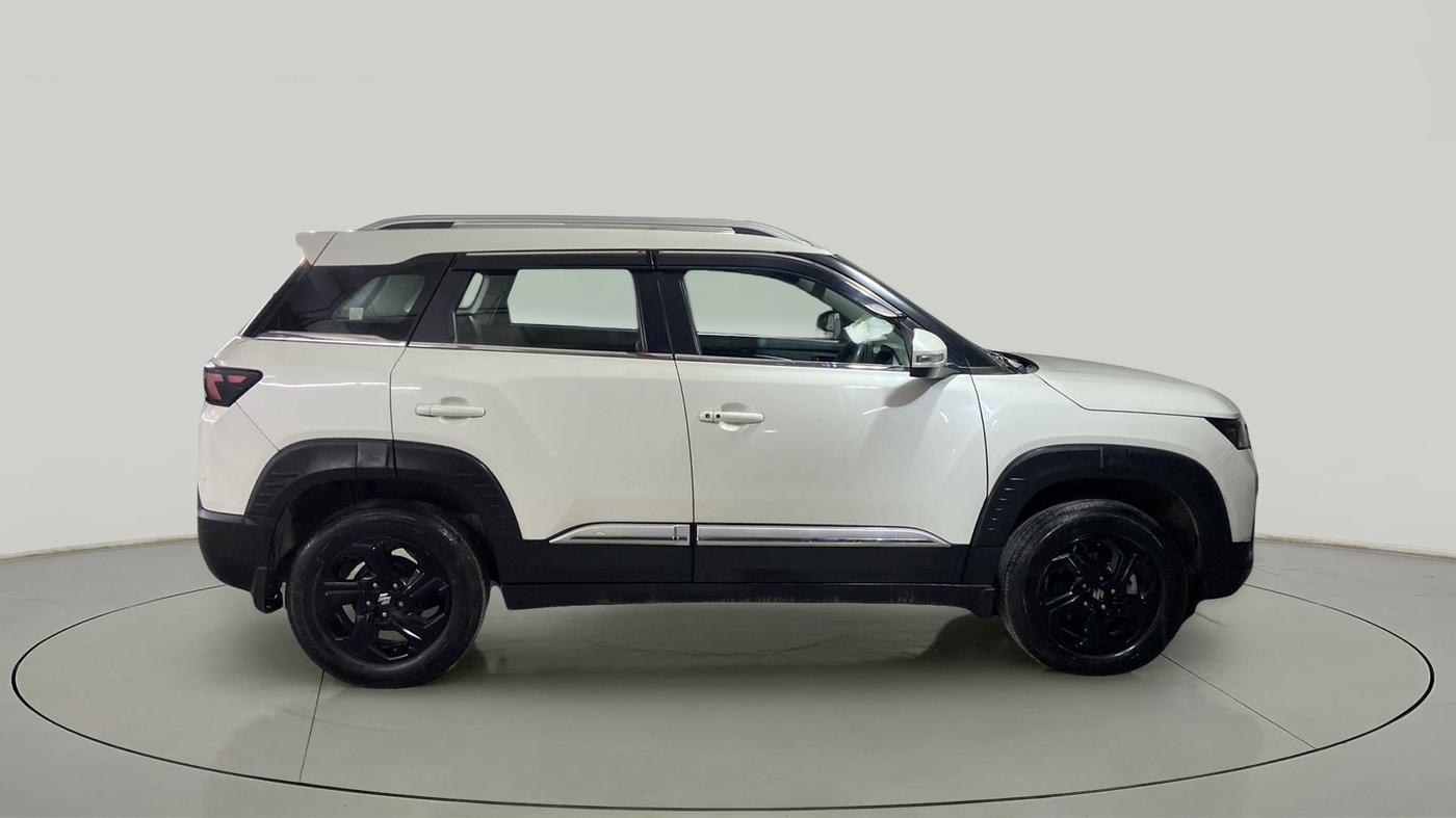 2022 Maruti BREZZA ZXI + SMART HYBRID, Petrol, Manual, 26,591 km, Right Side View
