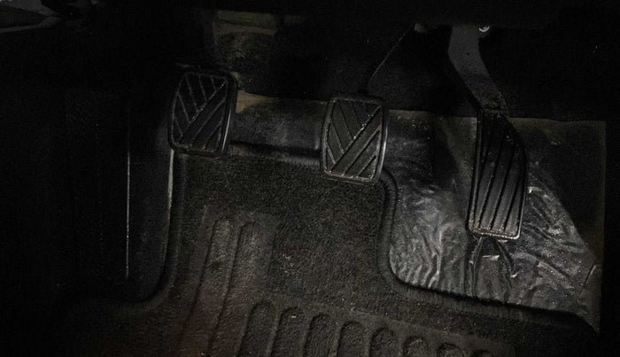 2022 Maruti BREZZA ZXI + SMART HYBRID, Petrol, Manual, 26,591 km, Pedals