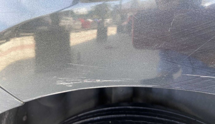 2019 Volkswagen Ameo TRENDLINE 1.5L, Diesel, Manual, 1,06,043 km, Right quarter panel - Minor scratches