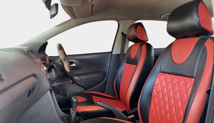 2019 Volkswagen Ameo TRENDLINE 1.5L, Diesel, Manual, 1,06,043 km, Right Side Front Door Cabin
