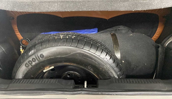 2018 Maruti Swift VXI, CNG, Manual, 33,015 km, Boot Inside