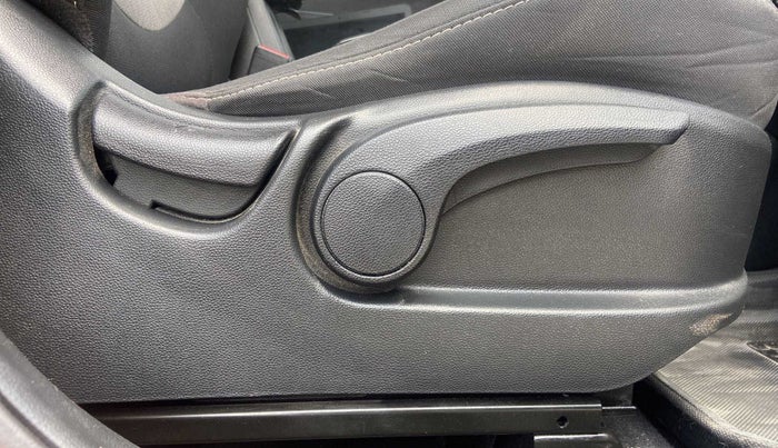 2019 Hyundai Creta SX AT 1.6 PETROL, Petrol, Automatic, 43,125 km, Driver Side Adjustment Panel