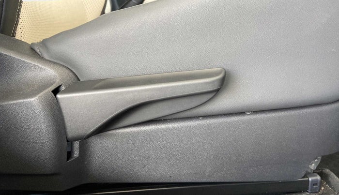 2022 Volkswagen VIRTUS TOPLINE TSI 1.0 AT, Petrol, Automatic, 2,982 km, Driver Side Adjustment Panel