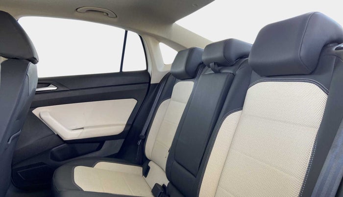 2022 Volkswagen VIRTUS TOPLINE TSI 1.0 AT, Petrol, Automatic, 2,982 km, Right Side Rear Door Cabin