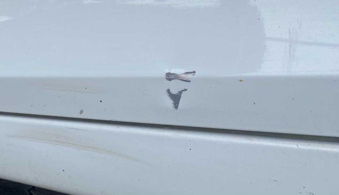 2014 Hyundai Eon 1.0 MAGNA +, Petrol, Manual, 55,847 km, Left running board - Slightly dented