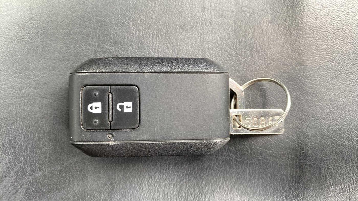 2021 Maruti Baleno ZETA PETROL 1.2, Petrol, Manual, 10,545 km, Key Close Up