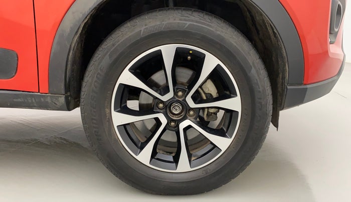 2020 Tata NEXON XZA PLUS PETROL, Petrol, Automatic, 40,443 km, Right Front Wheel