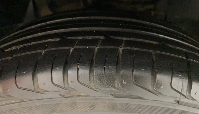 2020 Tata NEXON XZA PLUS PETROL, Petrol, Automatic, 40,443 km, Right Front Tyre Tread