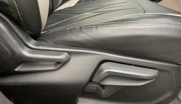 2020 Tata NEXON XZA PLUS PETROL, Petrol, Automatic, 40,443 km, Driver Side Adjustment Panel