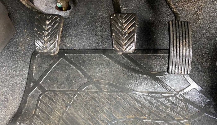 2015 Hyundai Eon MAGNA +, Petrol, Manual, 92,892 km, Pedals