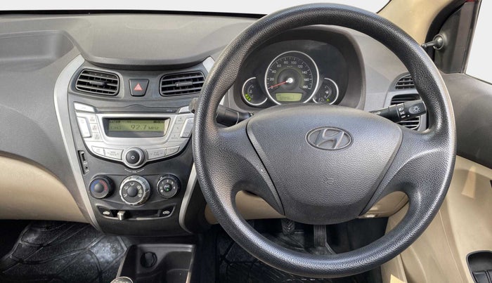 2015 Hyundai Eon MAGNA +, Petrol, Manual, 92,892 km, Steering Wheel Close Up