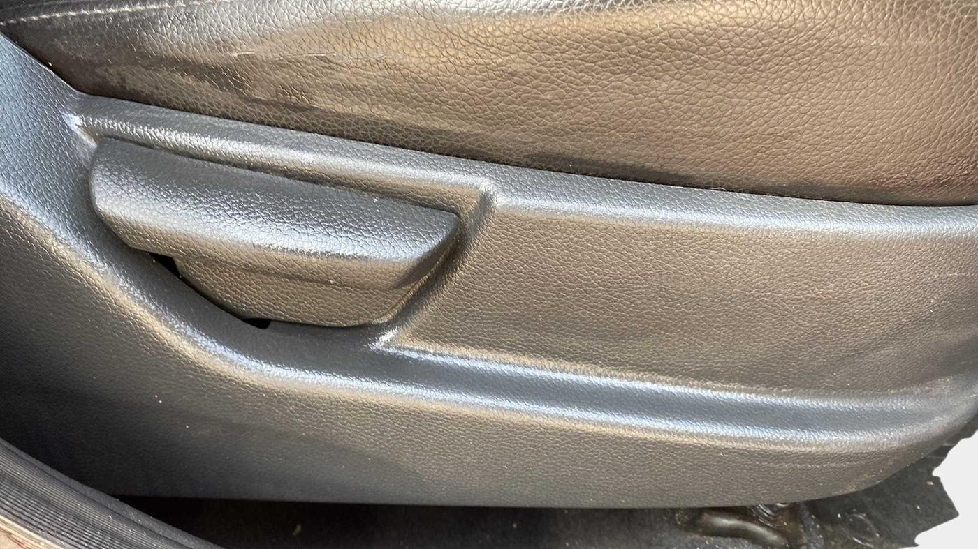 2015 Hyundai Eon MAGNA +, Petrol, Manual, 92,892 km, Driver Side Adjustment Panel