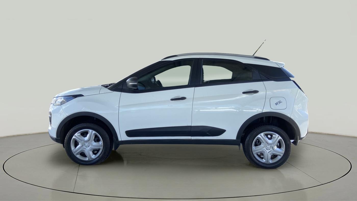 2022 Tata NEXON XM DIESEL, Diesel, Manual, 8,703 km, Left Side