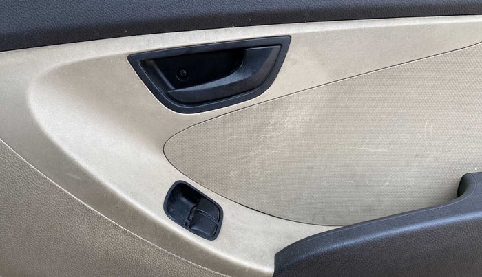 2012 Hyundai Eon ERA +, Petrol, Manual, 43,767 km, Driver Side Door Panels Control