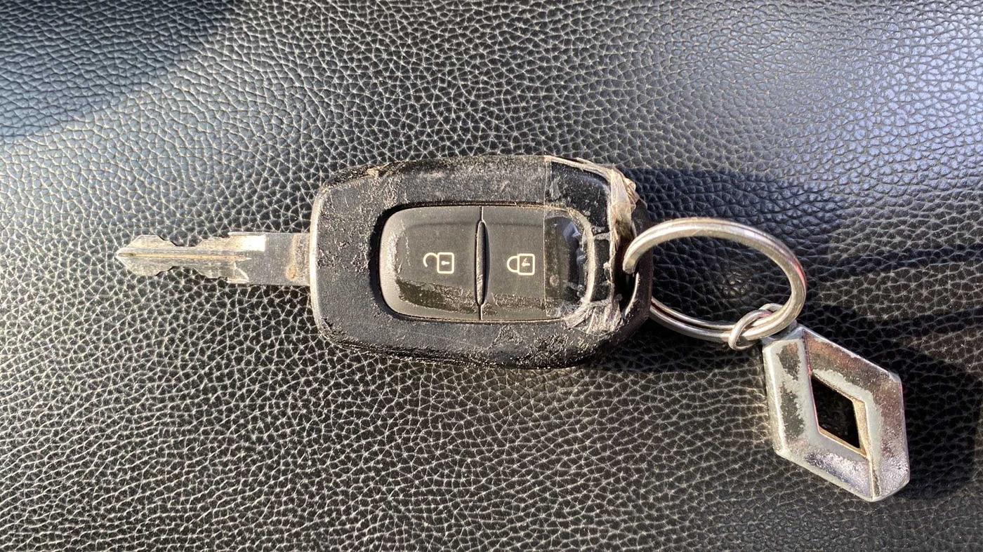 2017 Renault Duster 85 PS RXS MT DIESEL, Diesel, Manual, 1,03,331 km, Key Close Up