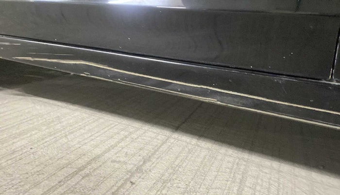 2019 Hyundai New Elantra 2.0 SX(O) AT PETROL, Petrol, Automatic, 43,333 km, Left running board - Slightly dented