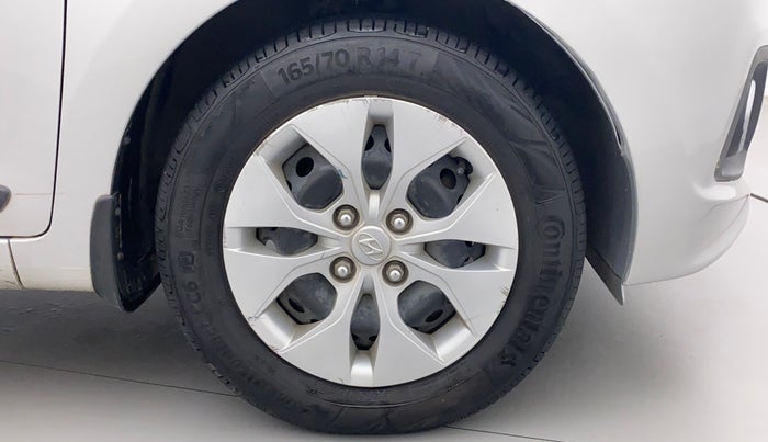 2016 Hyundai Xcent S AT 1.2, Petrol, Automatic, 64,011 km, Right Front Wheel