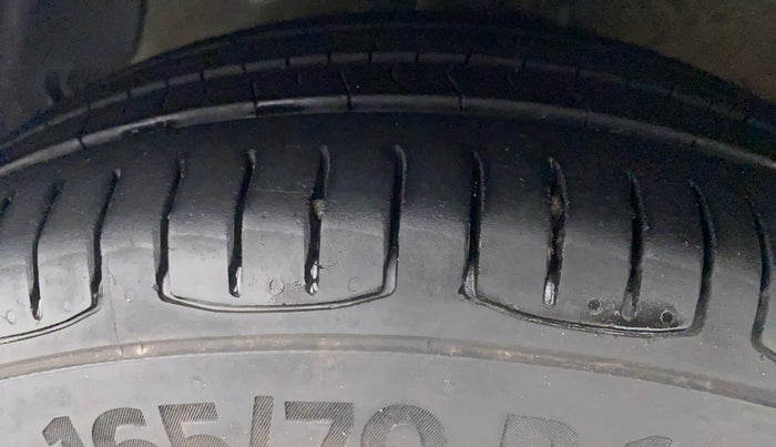 2016 Hyundai Xcent S AT 1.2, Petrol, Automatic, 64,011 km, Left Front Tyre Tread