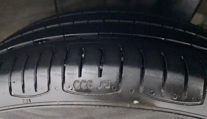 2016 Hyundai Xcent S AT 1.2, Petrol, Automatic, 64,011 km, Left Rear Tyre Tread