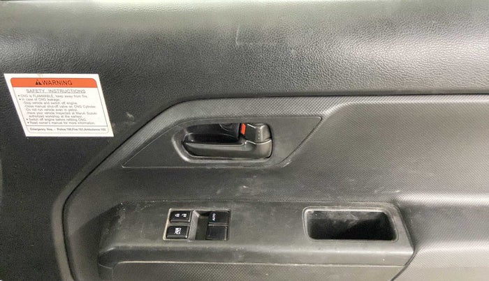 2019 Maruti New Wagon-R LXI CNG 1.0, CNG, Manual, 64,228 km, Driver Side Door Panels Control