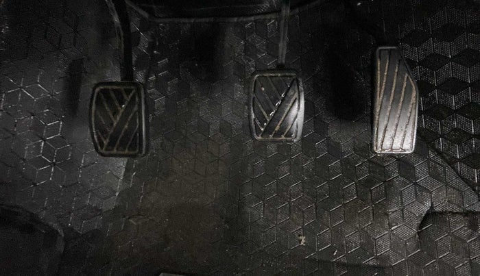 2019 Maruti New Wagon-R LXI CNG 1.0, CNG, Manual, 64,228 km, Pedals