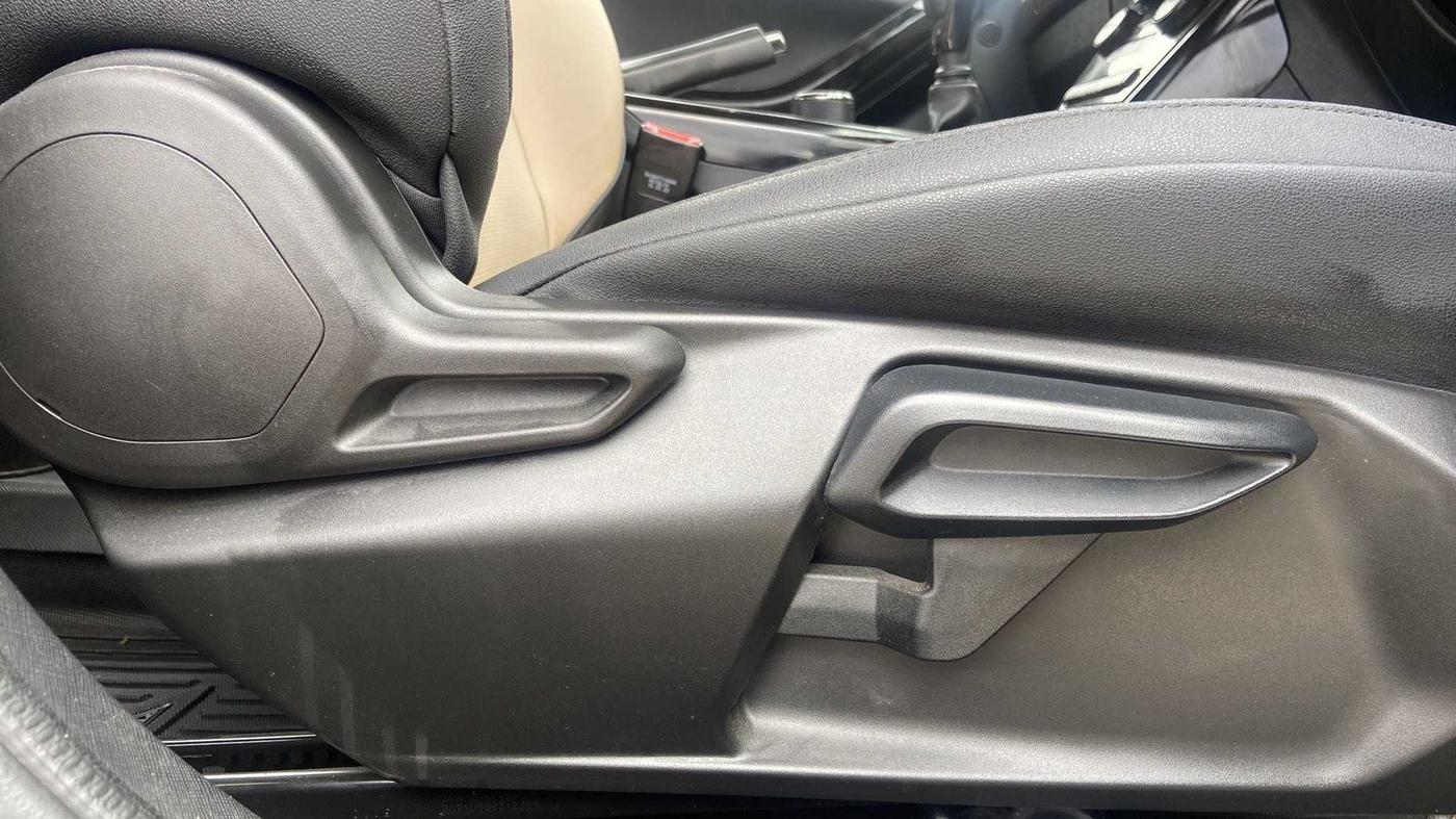 2022 Tata NEXON XZ PLUS PETROL KAZIRANGA, Petrol, Manual, 20,514 km, Driver Side Adjustment Panel