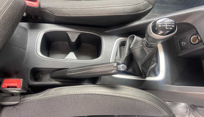 2022 Nissan MAGNITE XV PREMIUM, Petrol, Manual, 18,809 km, Gear Lever