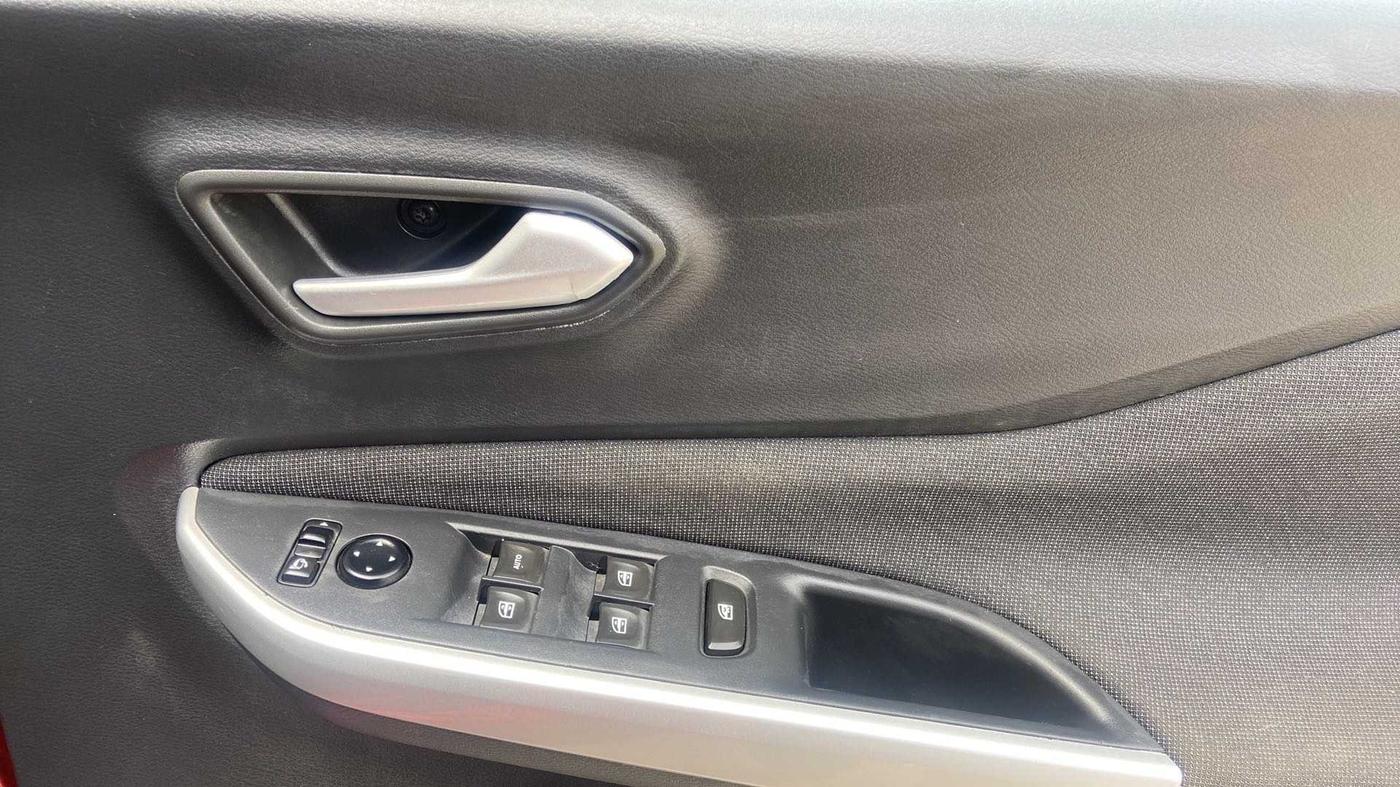 2022 Nissan MAGNITE XV PREMIUM, Petrol, Manual, 18,809 km, Driver Side Door Panels Control