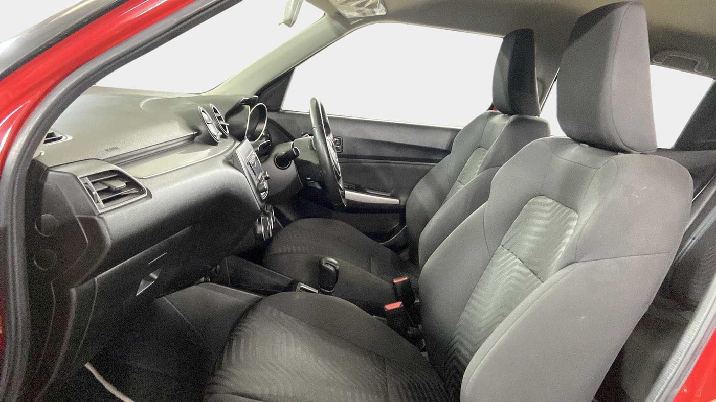 2019 Maruti Swift ZDI AMT, Diesel, Automatic, 63,234 km, Right Side Front Door Cabin