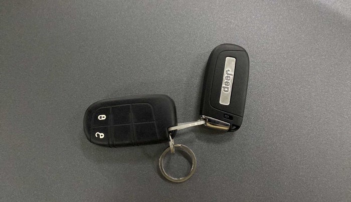 2018 Jeep Compass LIMITED PLUS PETROL AT, Petrol, Automatic, 73,861 km, Key Close Up