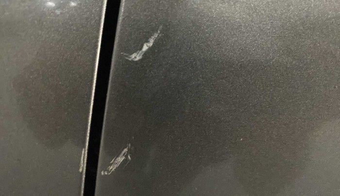 2018 Maruti Dzire ZXI AMT, Petrol, Automatic, 43,239 km, Front passenger door - Minor scratches